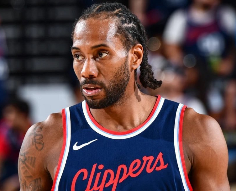 开云-狂轰45分5板5助！小卡创神级纪录，NBA奇迹诞生，鲍尔默送福利