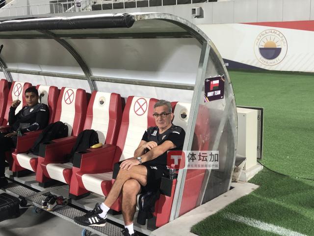 开云在线-阿曼队踩场追求爆发力 亚洲杯小组赛曾在沙迦输球